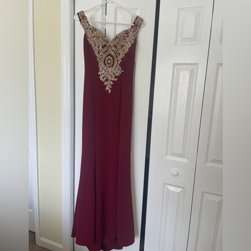 Maroon and gold prom dress. Size small. Only worn once.